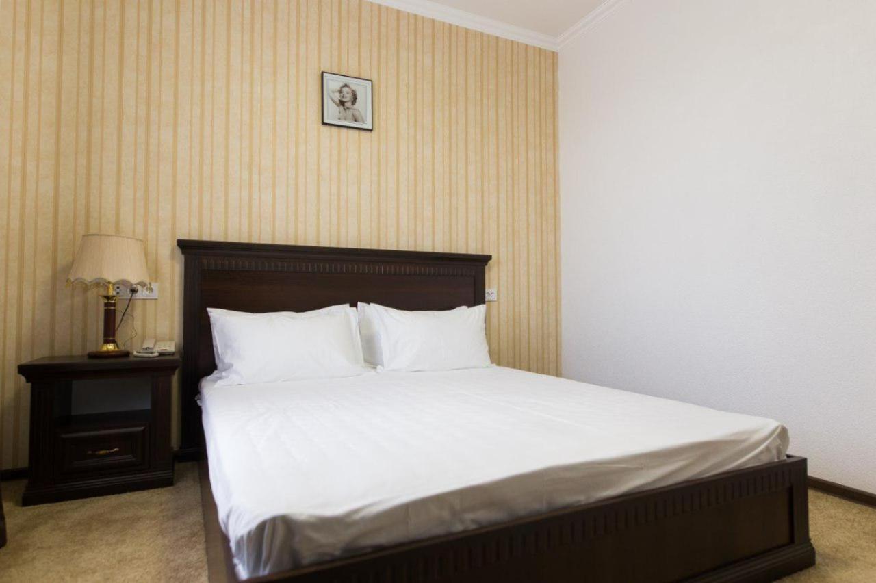 Alexander Hotel 撒马尔罕 外观 照片