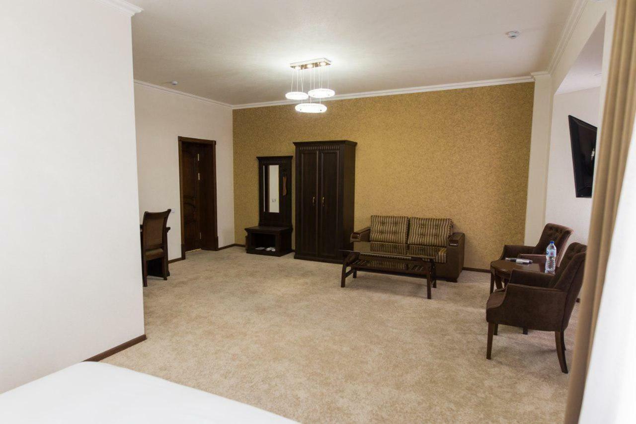 Alexander Hotel 撒马尔罕 外观 照片
